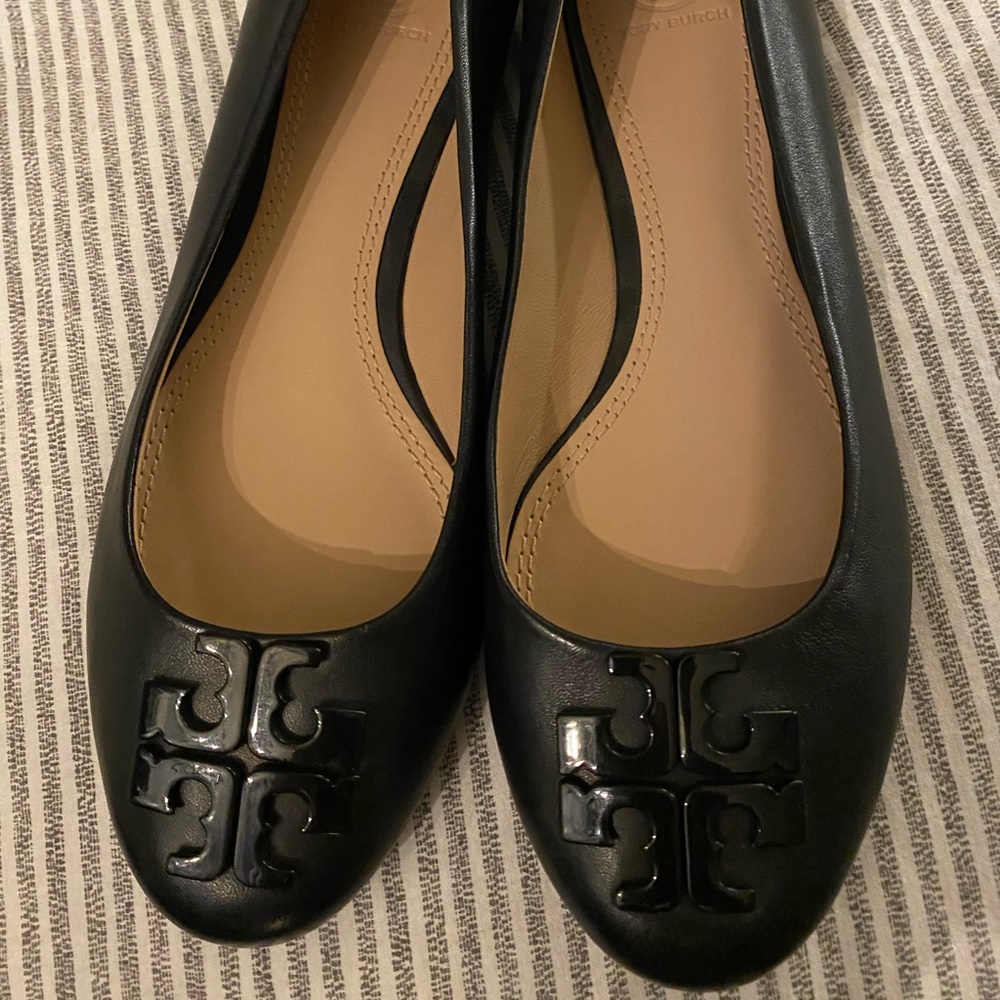 BEAUTIFUL Tory Burch Black Ballet Flat